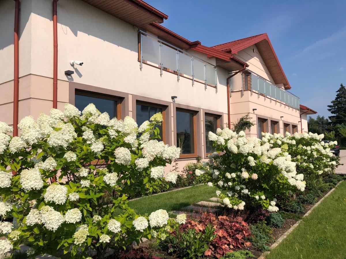 Medical Spa Kwiatowa Łęczyca Exterior foto