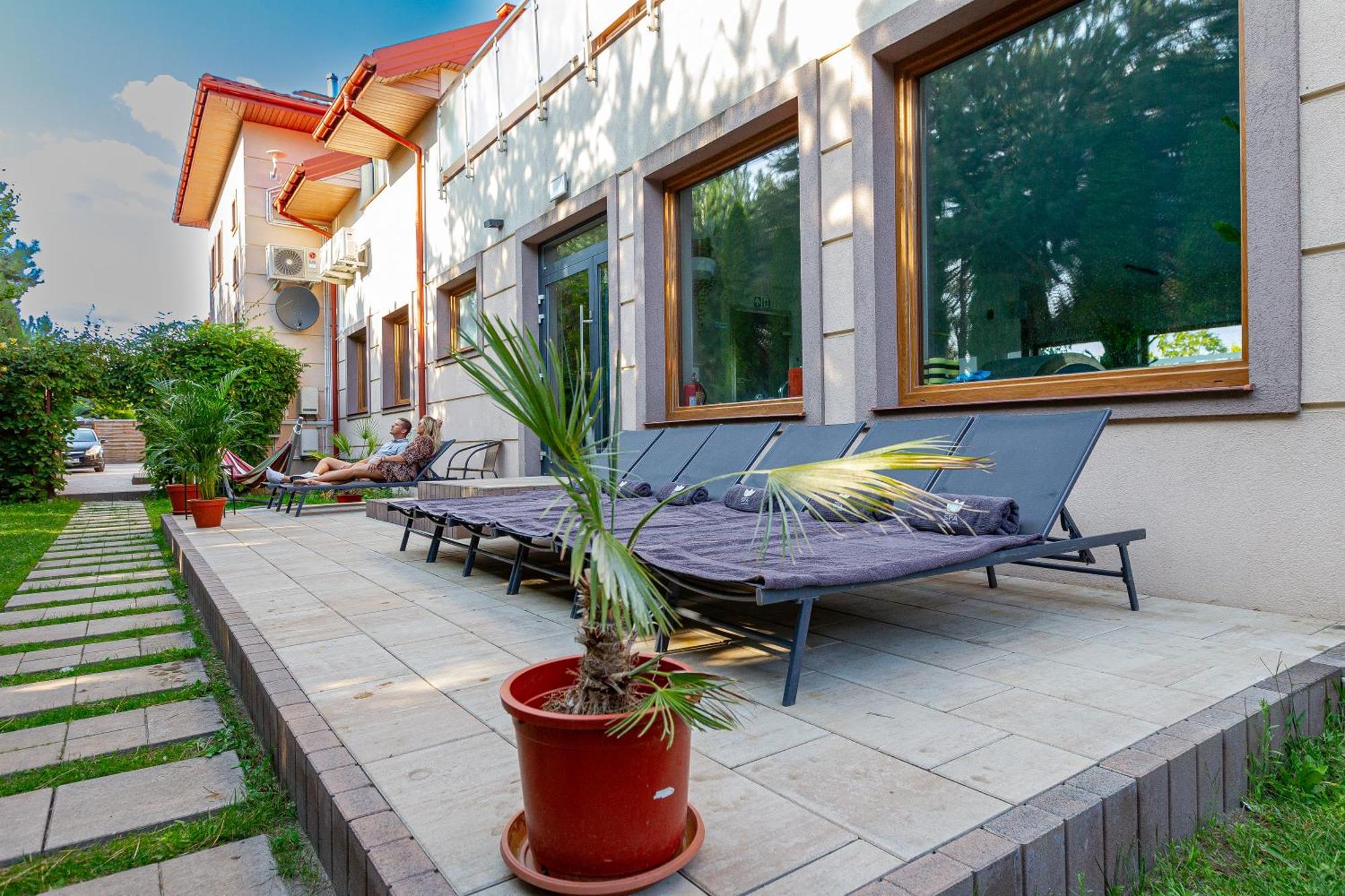 Medical Spa Kwiatowa Łęczyca Exterior foto
